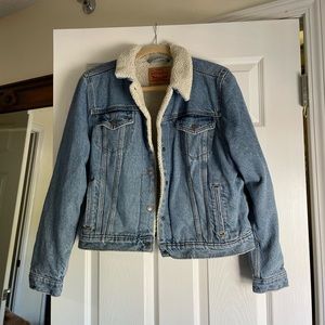 Levi’s fur lined denim jacket